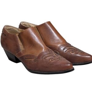 Dingo DI 504 Brown & Tan Western Leather Ankle Booties women's size 10M